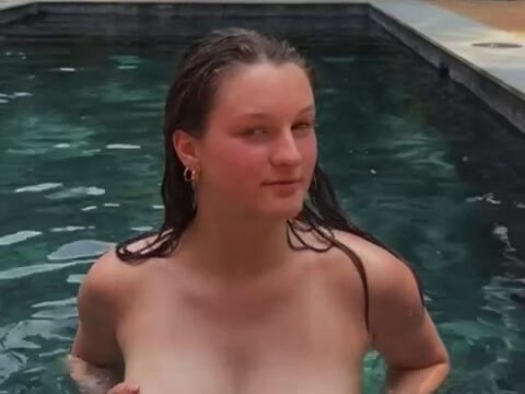 Itscarlyjane Onlyfans Video Nude Out Door